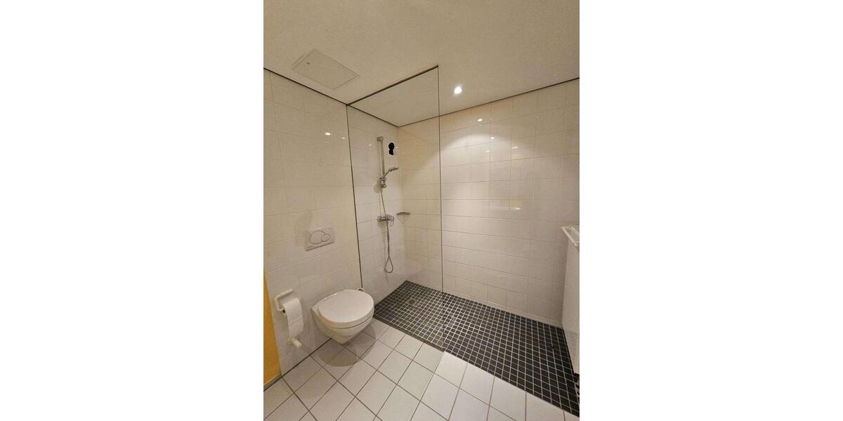 Etagenwohnung Frankfurt am Main Bockenheim - 2 Zimmer, 73 m&sup2;, 1.260&euro; | Angebot:26576039