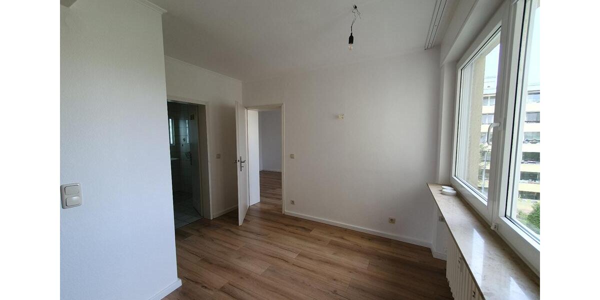 Etagenwohnung Oberursel (Taunus) - 3.5 Zimmer, 87 m&sup2;, 329.000&euro; | Angebot:26906319