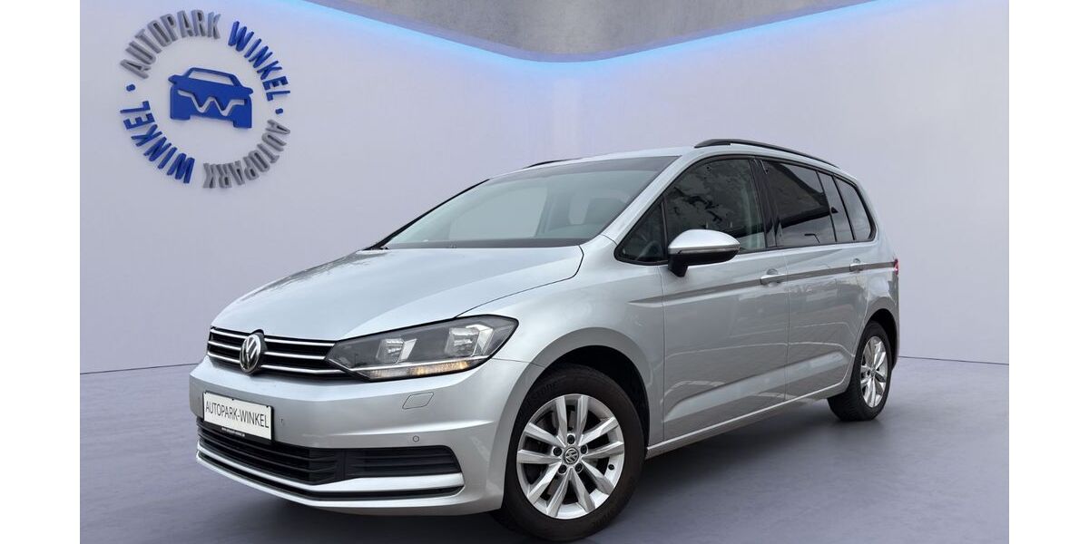 VW Touran 143.715 km 12.990 € Oestrich-Winkel 65375
