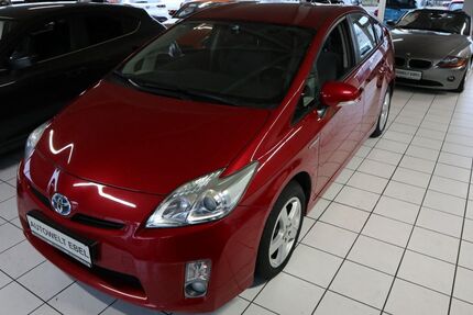 Toyota Prius 65.000 km 9.910 &euro; Wiesbaden 65199