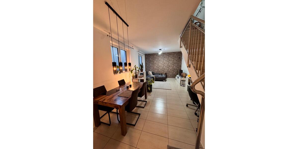 Etagenwohnung Mainz Lerchenberg - 2 Zimmer, 75 m&sup2;, 1.200&euro; | Angebot:24429462