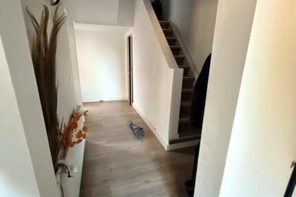 Haus Ober-Olm Olm - 3 Zimmer, 96 m&sup2;, 1.580&euro; | Angebot:24796171
