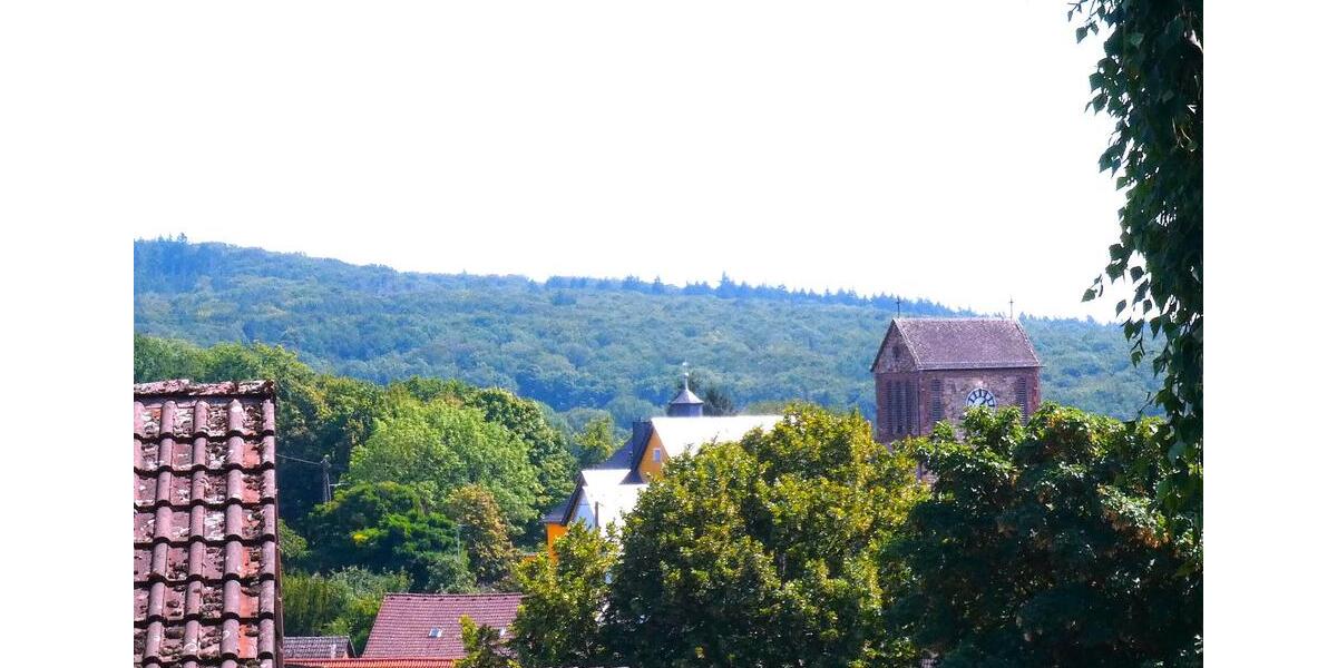 Dachgeschoßwohnung Niedernhausen - 3.5 Zimmer, 81 m&sup2;, 215.000&euro; | Angebot:24626402