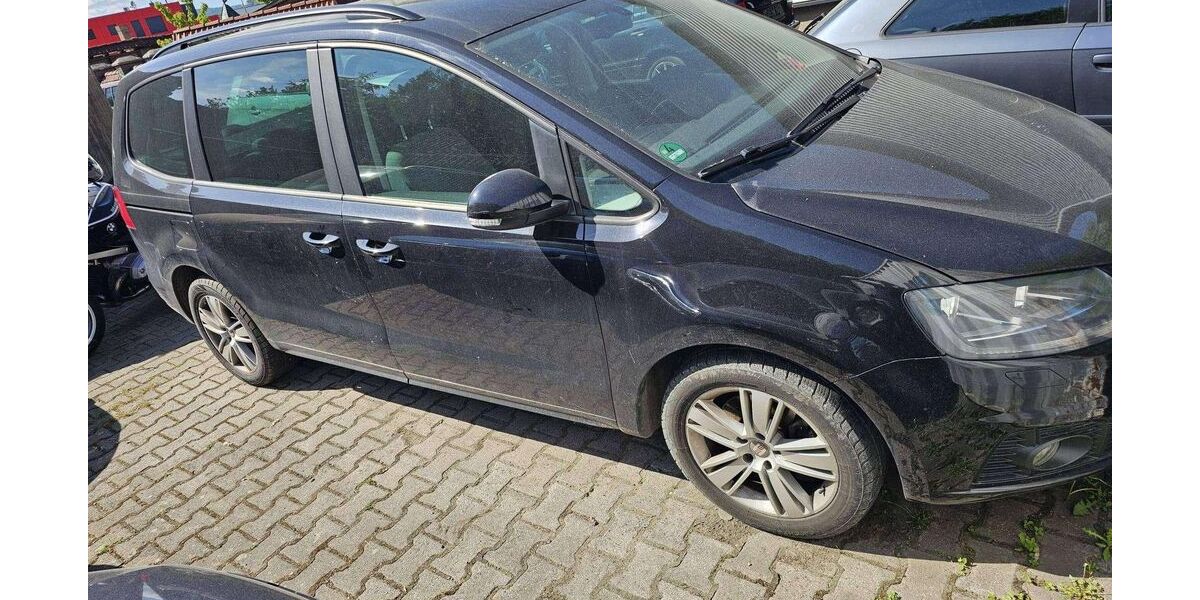 Seat Alhambra 123.000 km 13.299 &euro; Eppstein 65817