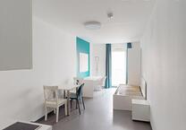 Nur für Studenten und Personen in Ausbildung- Möbliertes 1-Zimmer-Apartment mit Einbauküche und Balkon