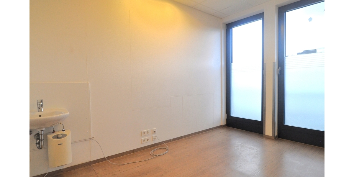 Praxisfläche mit Penthouse-Feeling im Ärztehaus - Gewerbeobjekt Königstein | Angebot:26339473