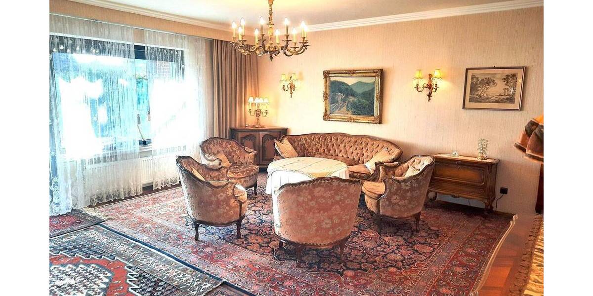 Einfamilienhaus Kriftel - 8 Zimmer, 251 m&sup2;, 980.000&euro; | Angebot:25968360