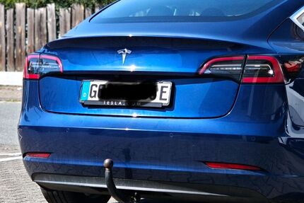 Tesla Model 3 93.200 km 18.500 &euro; rüsselsheim 65428