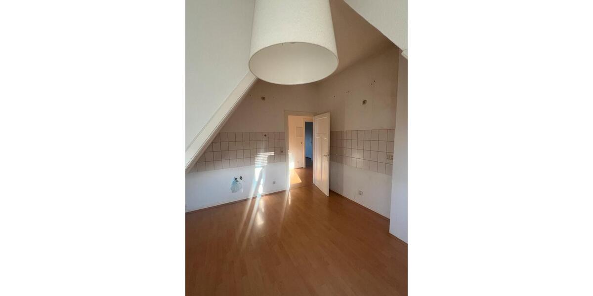 Etagenwohnung Frankfurt am Main Bockenheim - 2 Zimmer, 80 m&sup2;, 1.720&euro; | Angebot:26681498