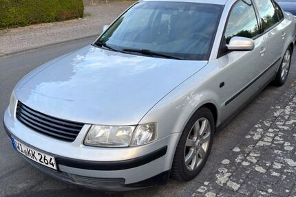 VW Passat 277.000 km 900 &euro; Wiesbaden 65203