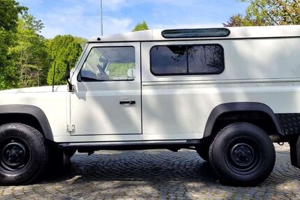 Land Rover Defender 286.000 km 21.900 € Groß Gerau 64521
