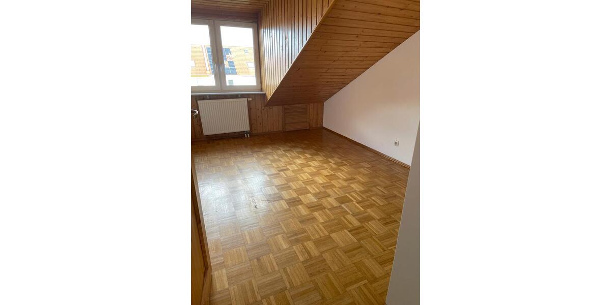 Dachgeschoßwohnung Ginsheim-Gustavsburg Gustavsburg - 3 Zimmer, 68 m&sup2;, 1.280&euro; | Angebot:25978637