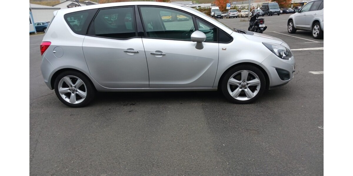 Opel Meriva 83.000 km 6.999 € Oestrich-Winkel 65375