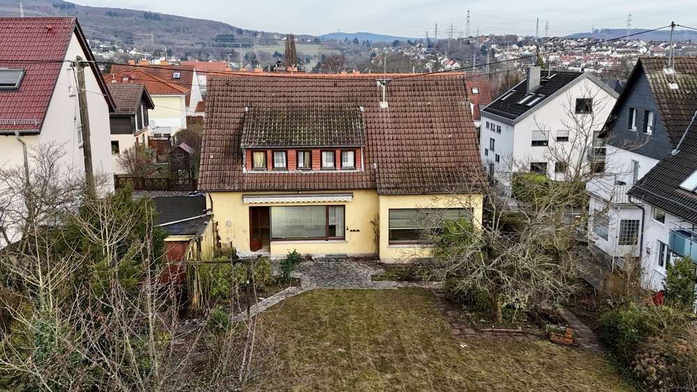 Haus zum Kaufen in Niedernhausen 565.000 € 140 m² 6 zimmer