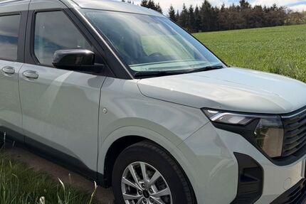 Ford Tourneo Courier 37.231 km 20.499 &euro; Hünstetten 65510
