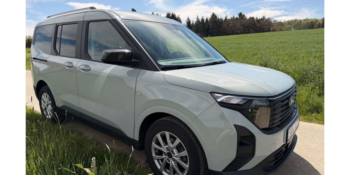 Ford Tourneo Courier 37.231 km 20.799 &euro; Hünstetten 65510