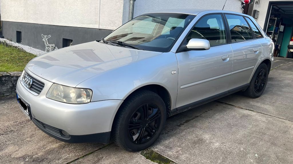 Audi A3 254.698 km 3.300 &euro; Bad Camberg 65520