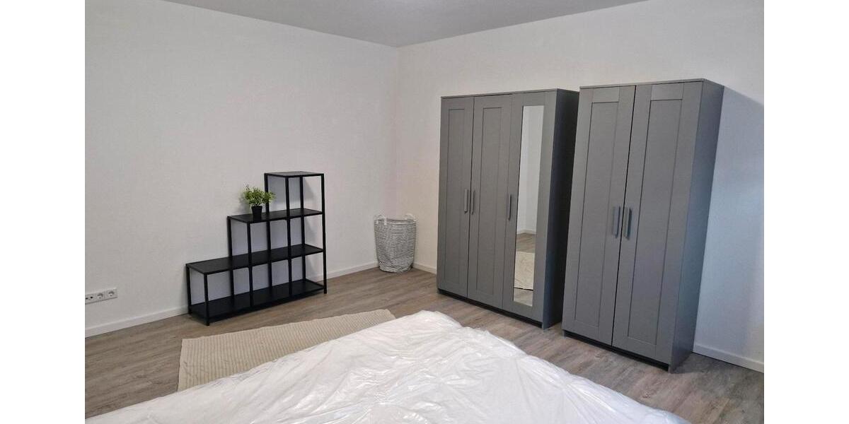Etagenwohnung Bischofsheim - 3 Zimmer, 90 m&sup2;, 1.400&euro; | Angebot:25407883