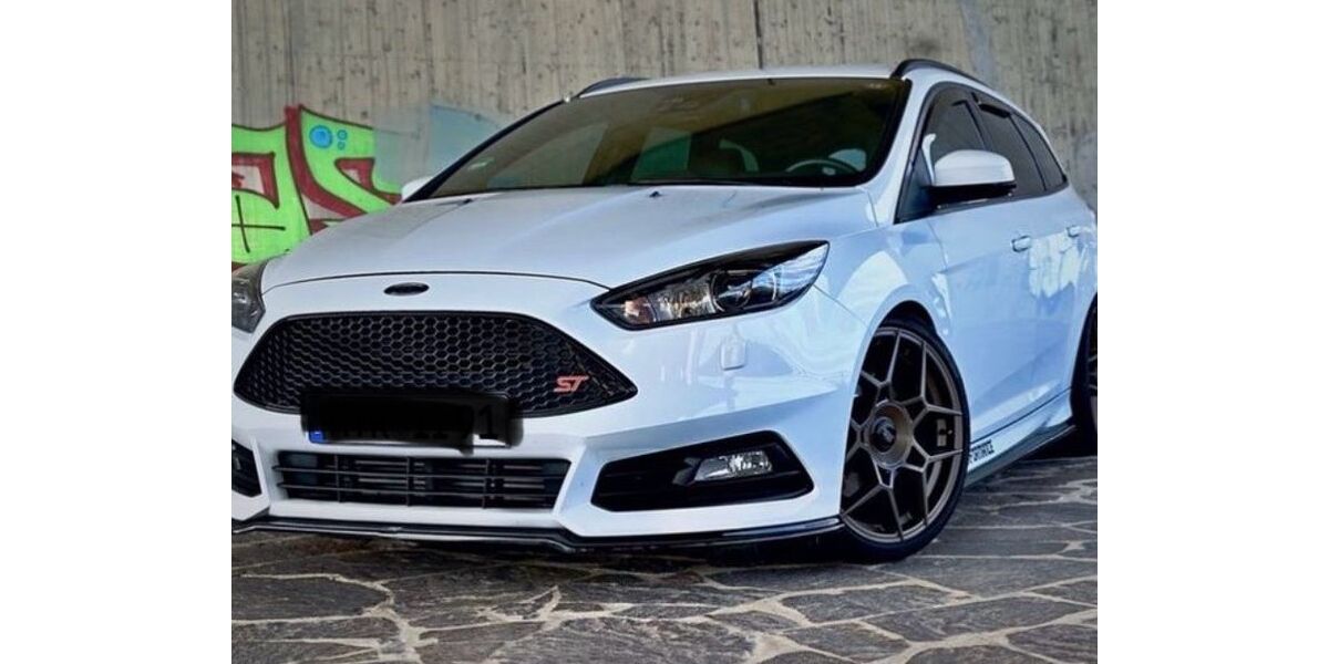 Ford Focus 124.580 km 14.899 &euro; Eschborn 65760