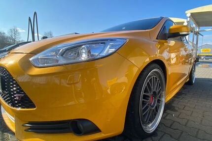 Ford Focus 76.000 km 14.900 &euro; Selters 65618