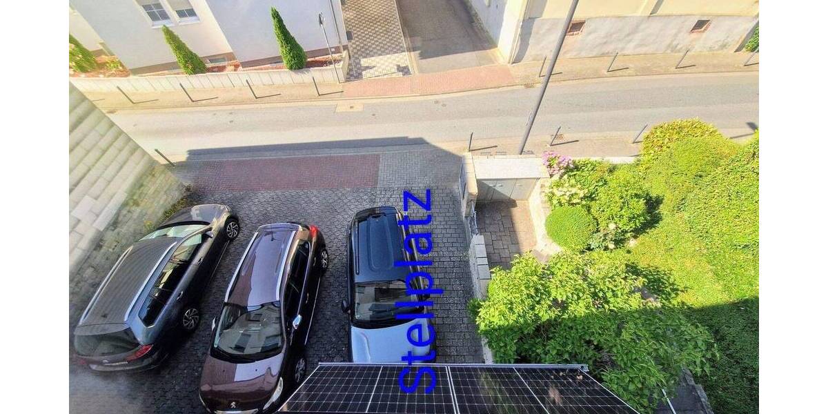 Frisch renoviert: 4-Zimmer-Wohnung mit Gemeinschaftsgarten, Balkon und Wintergarten 4 zimmer