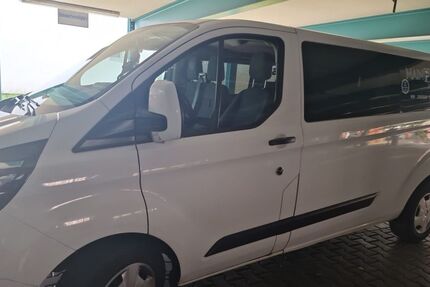 Ford Tourneo Custom 215.000 km 15.500 &euro; Rüsselsheim 65428