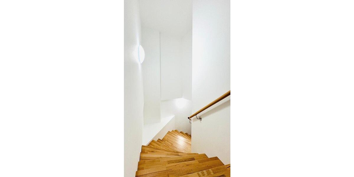 Erdgeschoßwohnung Wiesbaden Mainz-Amöneburg - 3 Zimmer, 80 m&sup2;, 1.200&euro; | Angebot:26466642
