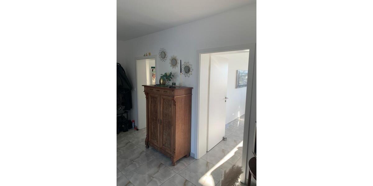 Etagenwohnung Mainz Ebersheim - 4 Zimmer, 152 m&sup2;, 1.900&euro; | Angebot:25152219