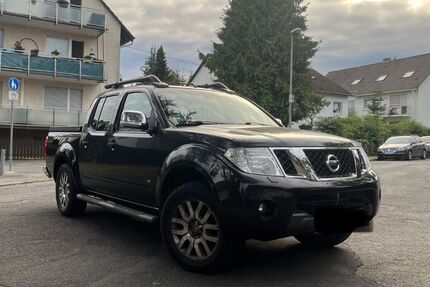 Nissan Navara 168.000 km 13.900 &euro; Wiesbaden 65191