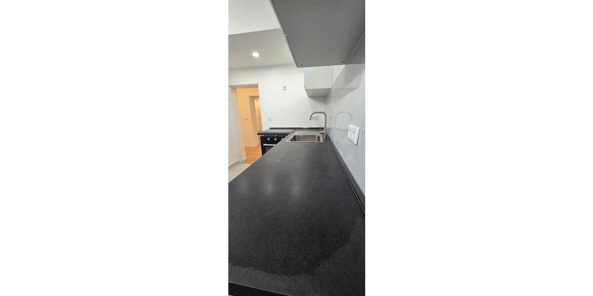 Untergeschosswohnung mit Balkon in Kelkheim (Taunus) 2 zimmer