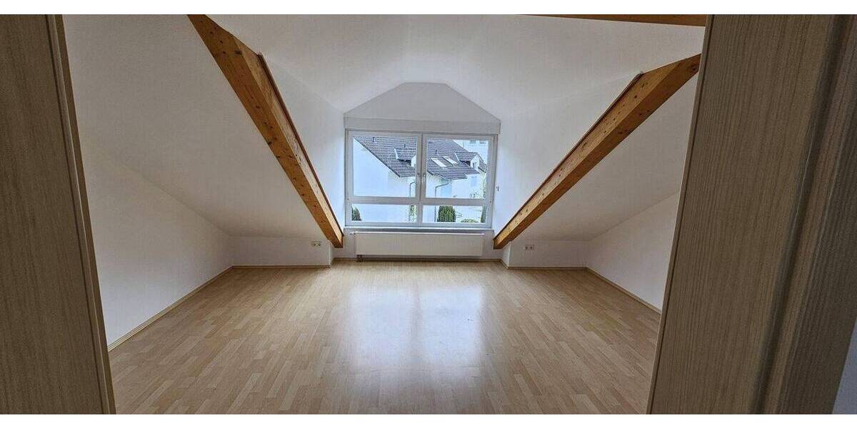 Doppelhaushälfte Taunusstein-Wehen Wehen - 6 Zimmer, 178 m&sup2;, 2.100&euro; | Angebot:26886571