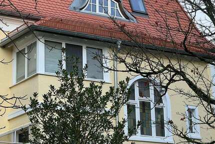 Haus Wiesbaden Biebrich - 11 Zimmer, 250 m&sup2;, 1.690.000&euro; | Angebot:25408337