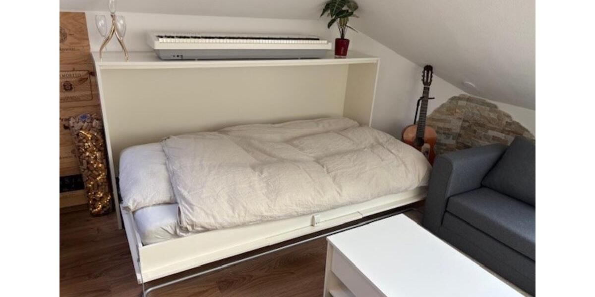 Dachgeschoßwohnung Wiesbaden Südost - 1.5 Zimmer, 35 m&sup2;, 990&euro; | Angebot:25811035