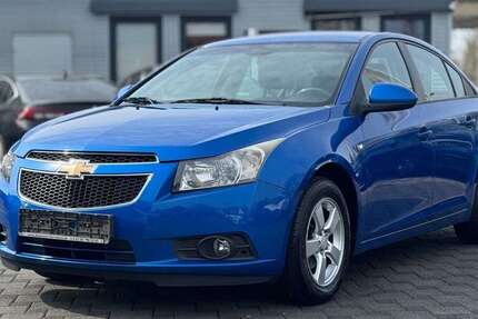 Chevrolet Cruze 171.200 km 1.950 &euro; Rüsselsheim 65428