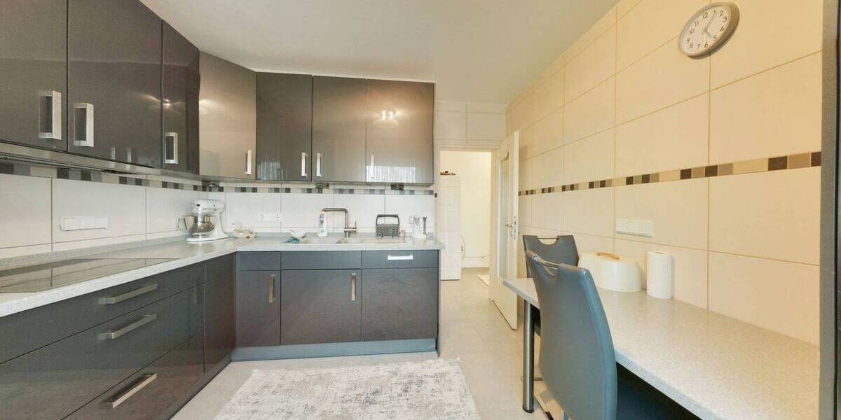 Etagenwohnung Wiesbaden Erbenheim - 3 Zimmer, 75 m&sup2;, 249.000&euro; | Angebot:26320542