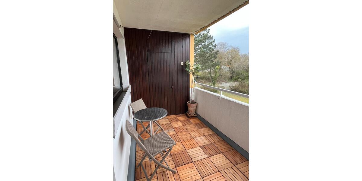 Etagenwohnung Wiesbaden Biebrich - 4 Zimmer, 92 m&sup2;, 370.000&euro; | Angebot:25924208