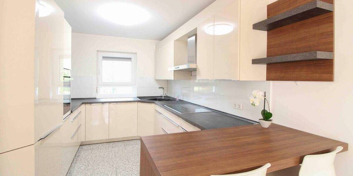Reihenmittelhaus Wiesbaden Erbenheim - 6 Zimmer, 150 m&sup2;, 749.000&euro; | Angebot:26842179