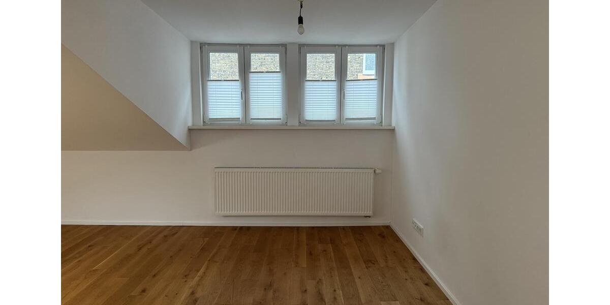 Saniertes Stadthaus FFM-Höchst-Nähe Bahnhof 4 zimmer