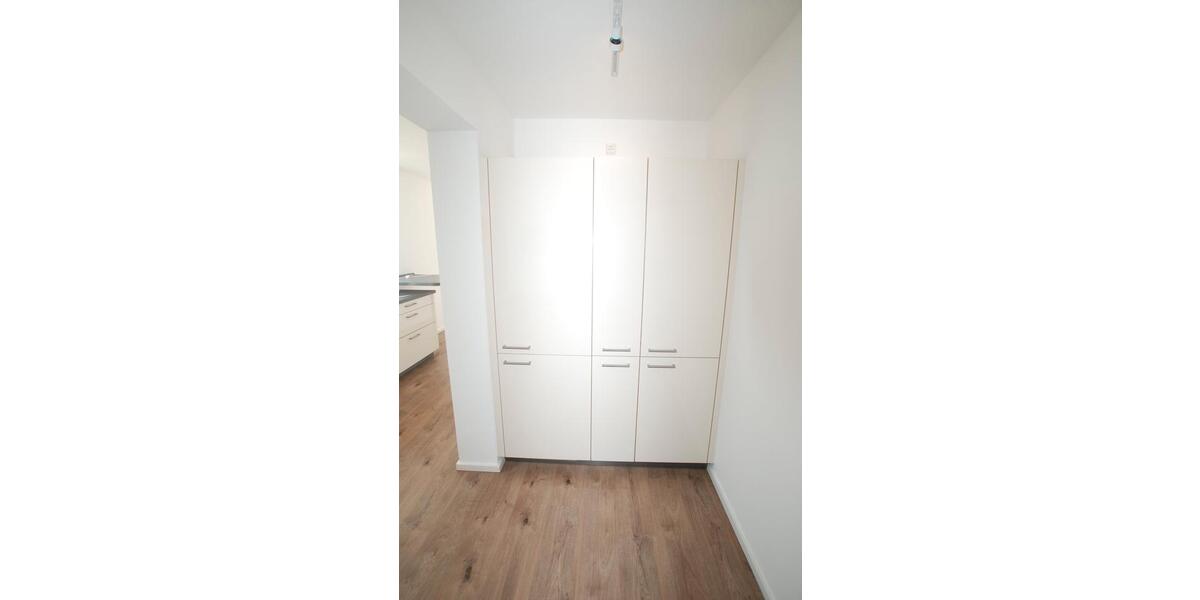 Etagenwohnung Mainz Laubenheim - 4 Zimmer, 136 m&sup2;, 1.995&euro; | Angebot:26316571