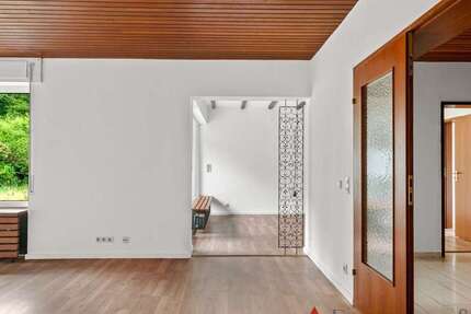 Haus zum Mieten in Wiesbaden 1.820 € 148 m² 5 zimmer