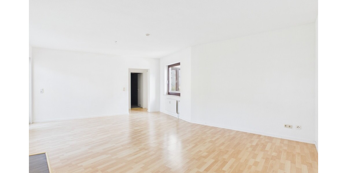 Stilvolle 3-Zimmer-Eigentumswohnung in attraktiver Lage von Wiesbaden mit Loggia und TG-Stellplatz - Etagenwohnung Wiesbaden Biebrich | Angebot:27248934
