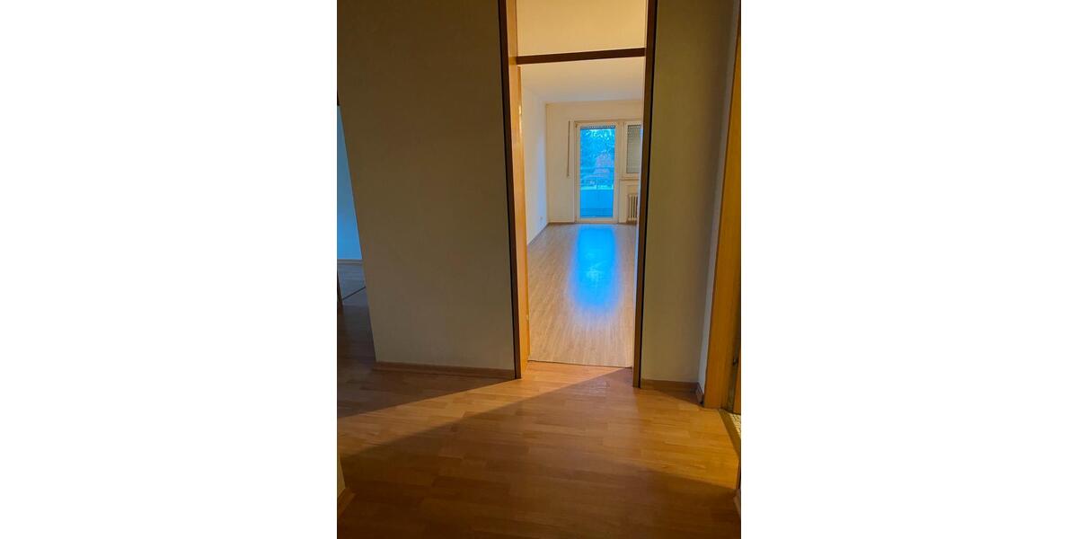 Etagenwohnung Idstein - 3 Zimmer, 82 m&sup2;, 260.000&euro; | Angebot:26885810