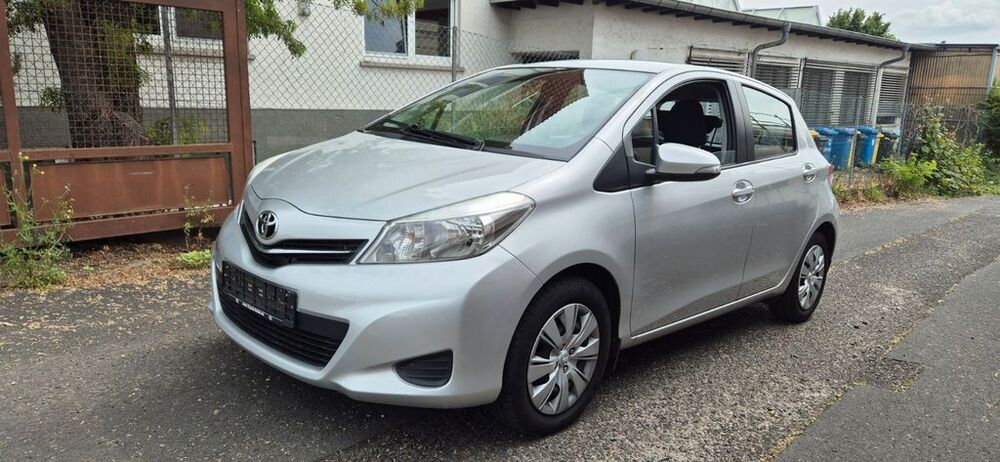 Yaris