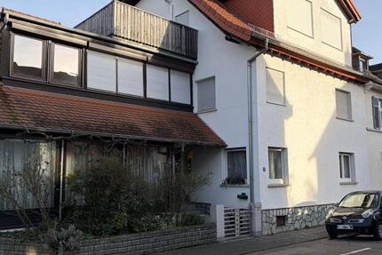 Haus Eschborn - 4 Zimmer, 123 m&sup2;, 1.499&euro; | Angebot:26147030