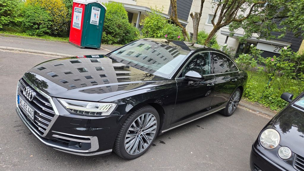 Audi A8 120.200 km 40.500 &euro; Wiesbaden 65197