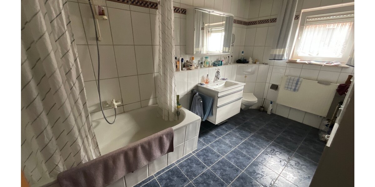 Wiesbaden-Breckenheim: Generationenhaus oder großes Familienrefugium! - Doppelhaushälfte Wiesbaden Bierstadt | Angebot:24584024