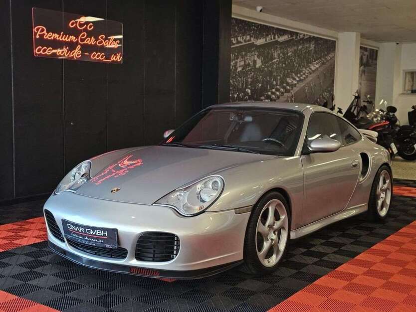 911