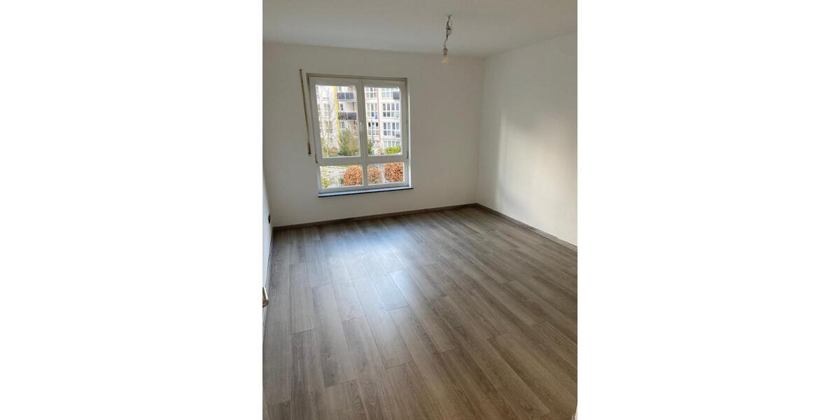 Etagenwohnung Wiesbaden Nordost - 3 Zimmer, 86 m&sup2;, 1.500&euro; | Angebot:25907780