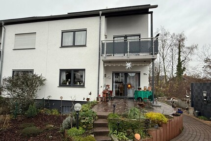 Kelkheim: Familien aufgepasst!! Schöne Doppelhaushälfte in gesuchter Wohnlage - Haus Kelkheim | Angebot:23858895