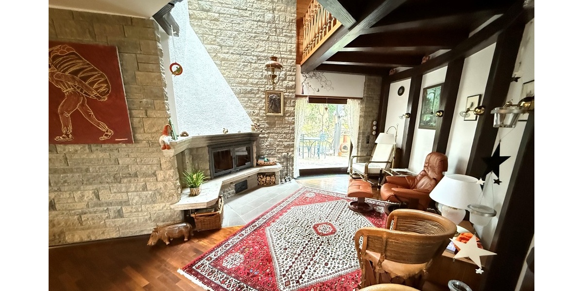 Kelkheim: Individuelles Architektenhaus in toller Villenlage - Einfamilienhaus Kelkheim | Angebot:24810403